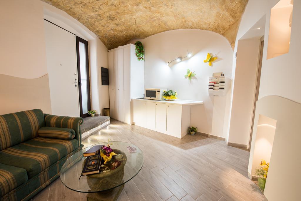 Petros Room Camere Salerno Buitenkant foto